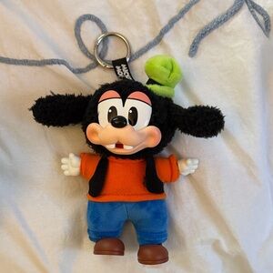 POP MART Mickey and Friends Goofy Keychain